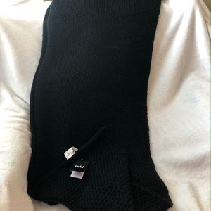 Oversized Knitted Scarf